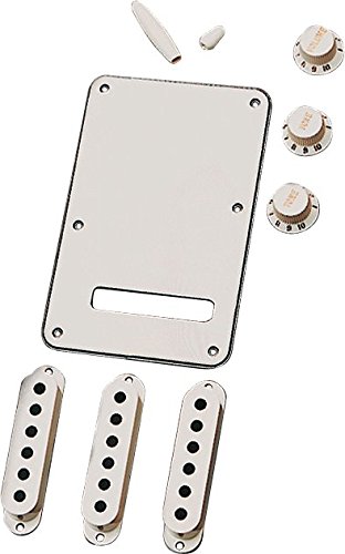 Fender Stratocaster Accessory Kit-Parchment Fender Stratocaster Accessory Kit-Parchment